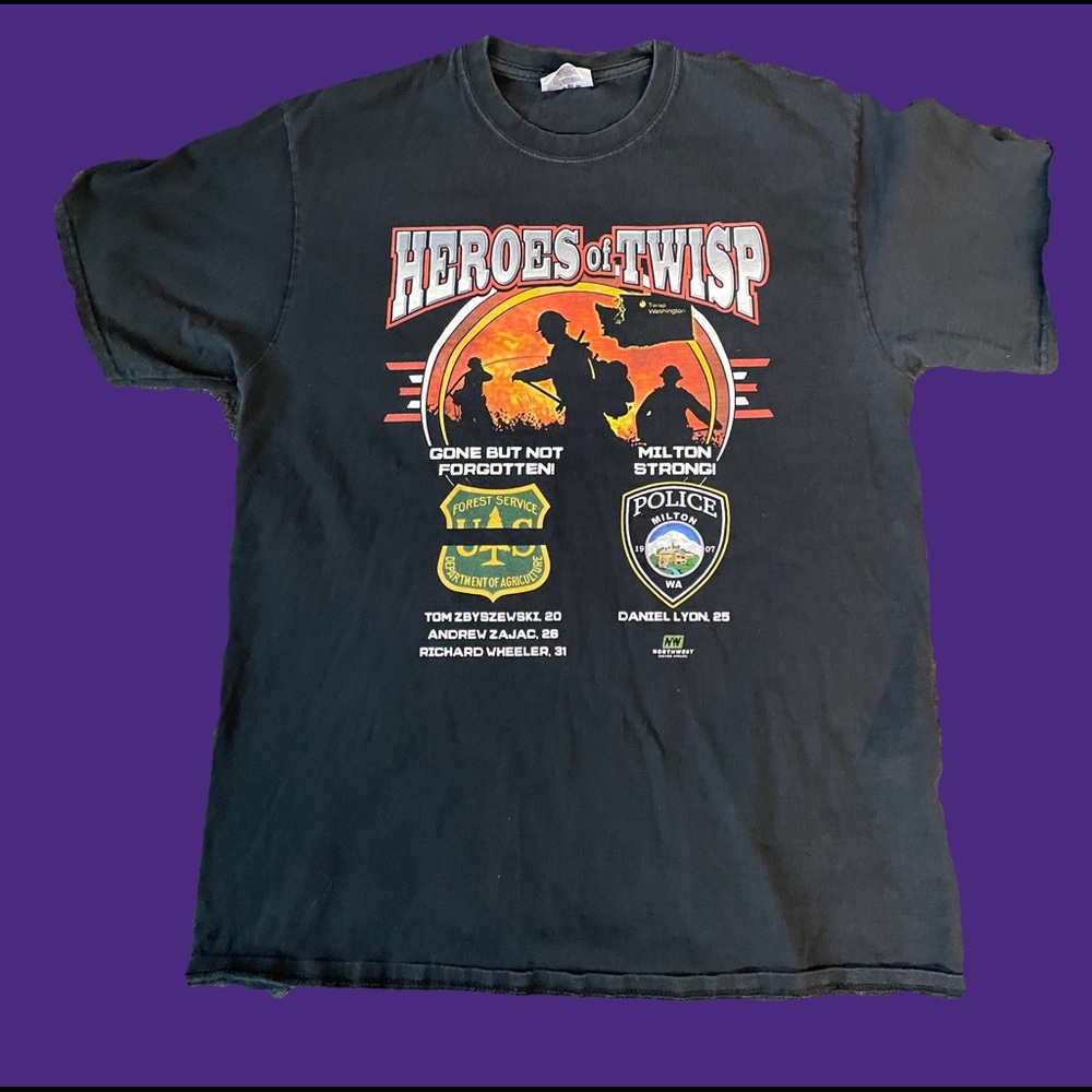 🆕Vintage “Heroes Of Twisp” Remembrance Graphic T-Shirt